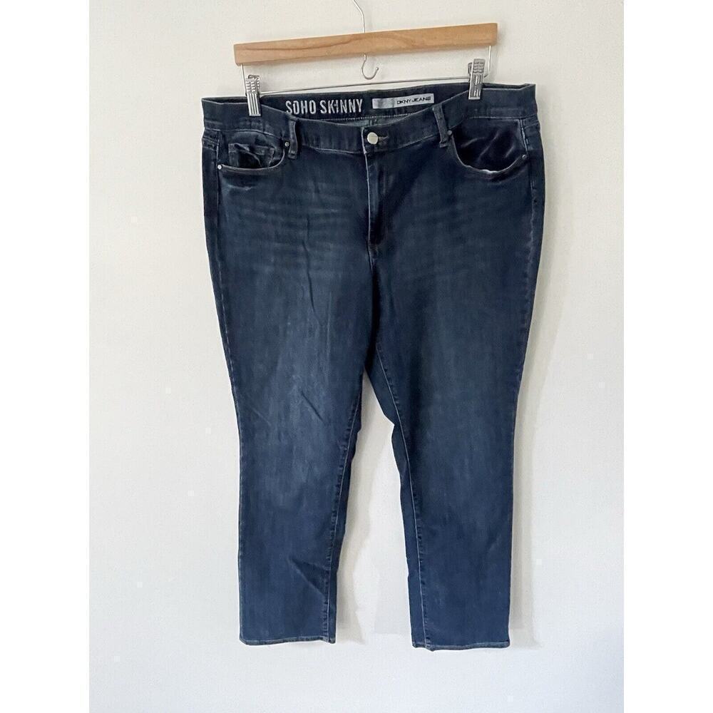 DKNY SOHO Skinny Womens Size 16 Stretch Medium Wash Mid Rise Denim Blue Jeans